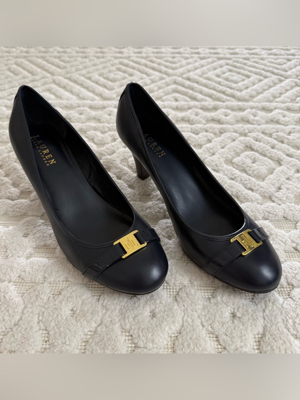 Lauren Ralph Lauren Navy Leather Pumps Gold RL Logo Heels Women’s 9.5B
